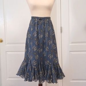 Yakira Bella dream catcher ruffled skirt elastic waist sheer lined drawstring XS